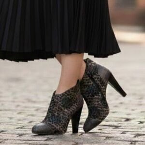 Anthropologie Tibi Italian Leather Ankle Heels Boots Brown Nude 9 Embroidered